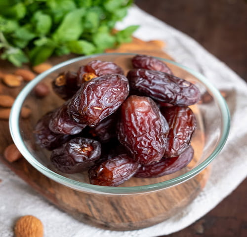 قیمت خرید خرما پیارم درشت با فروش عمده